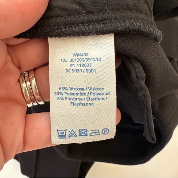 NWOT Boden Pleat Front Tapered Ponte Knit Pants in Black Size US 6 - Picture 5 of 7